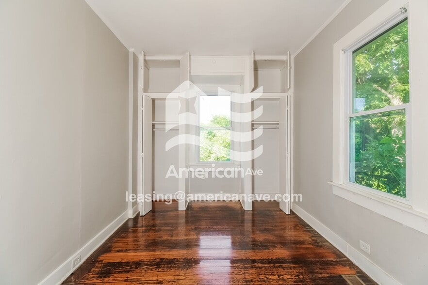 Building Photo - 1215 McDuffie Ave