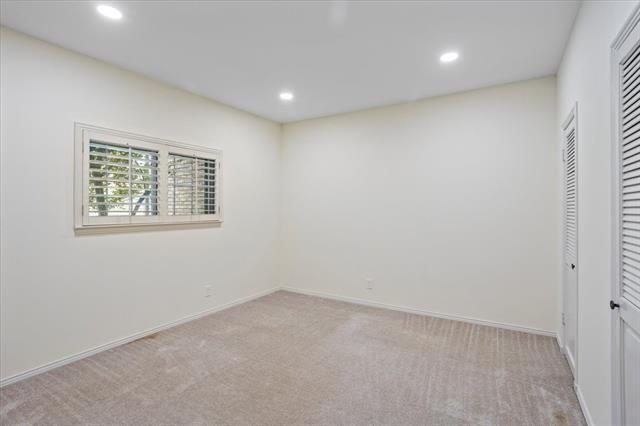 Building Photo - 4312 Bellaire Dr S