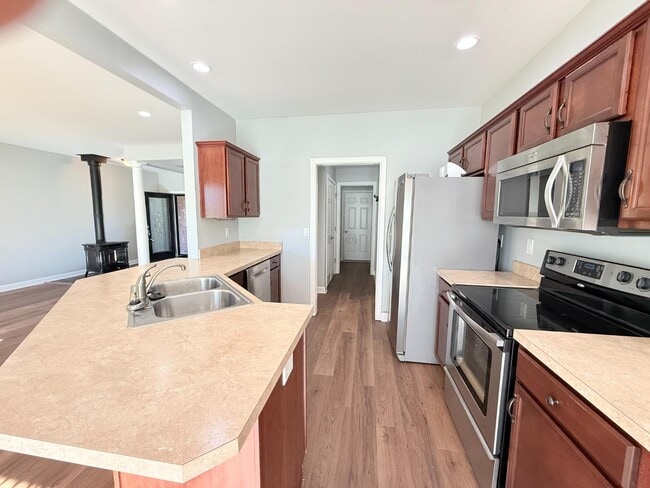 Building Photo - 6313 Sky Crest Ct