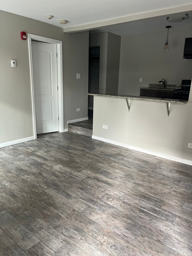 Building Photo - 7501 SW Hwy