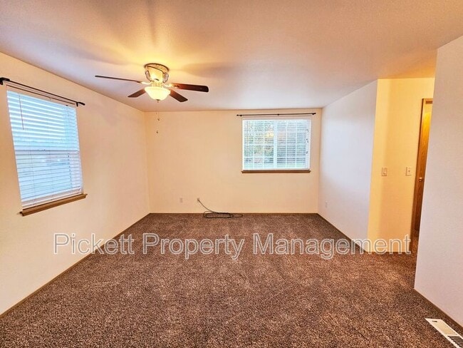 Building Photo - 1181 Landover Pl