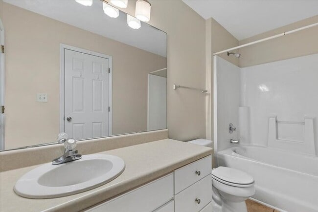 Building Photo - ***Coming Soon!!!***NE Raleigh Townhome For Rent