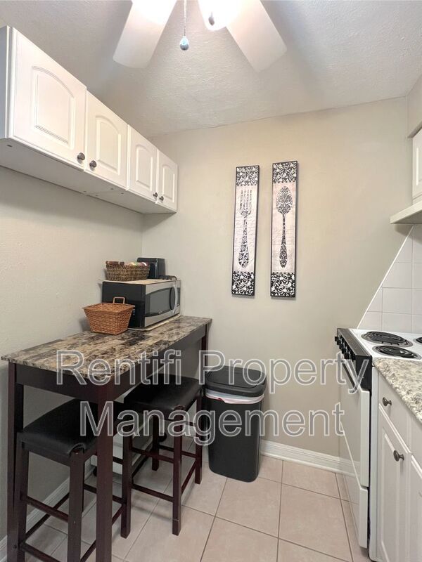Building Photo - 6777 Winkler Rd