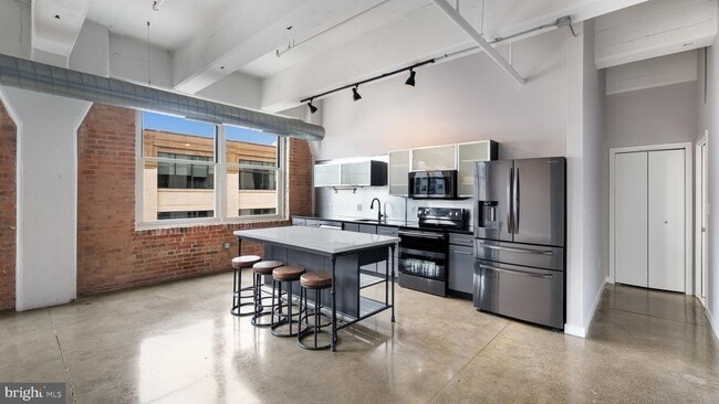 Building Photo - 444 N 4th St