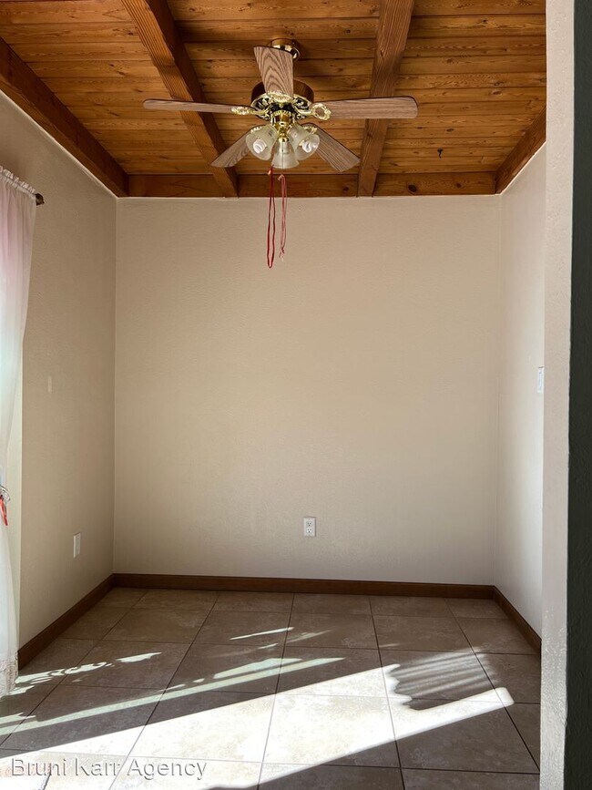 Building Photo - 3 br, 2 bath House - 4976 Quail Ridge Dr NW