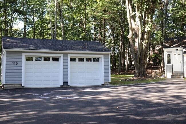 Building Photo - 113 Central St