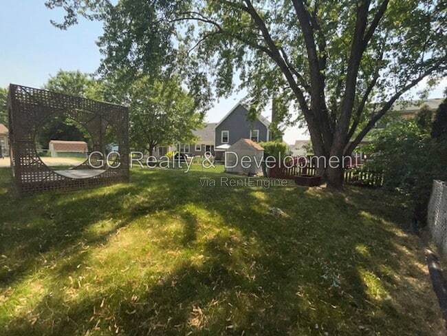 Building Photo - 2193 Hitching Post Ln