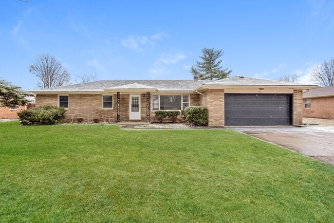 Building Photo - 709 Ernie Lu Ave