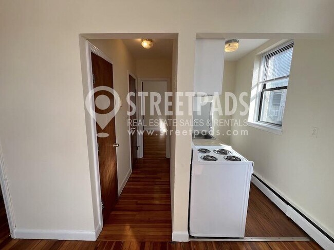 Building Photo - 1 bedroom in Boston MA 02134