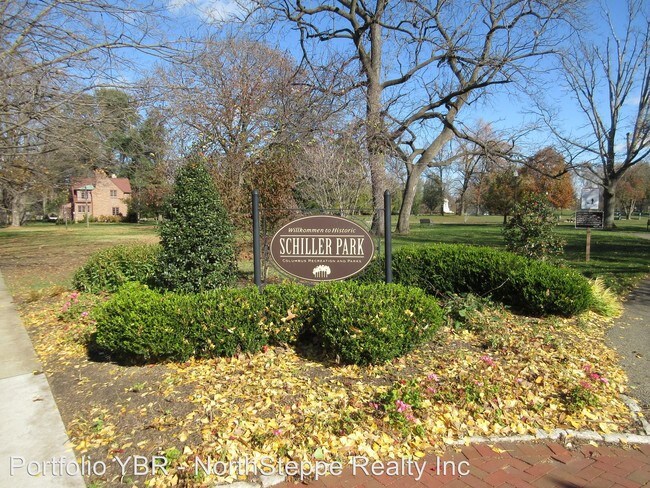 Building Photo - 2 br, 1 bath Apartment - 123 Redbud Alley