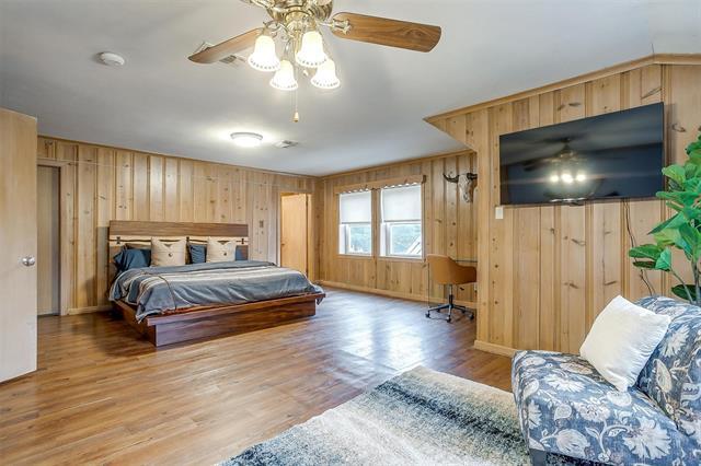 Building Photo - 1505 N Riverside Dr