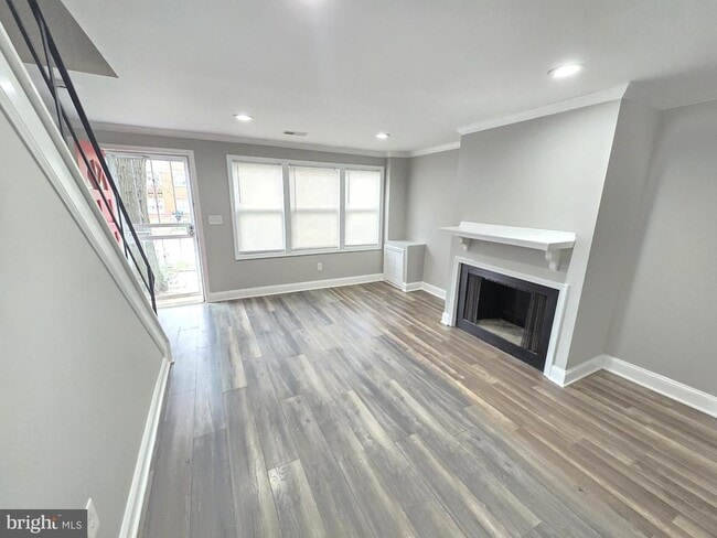 Building Photo - 2504 Marbourne Ave