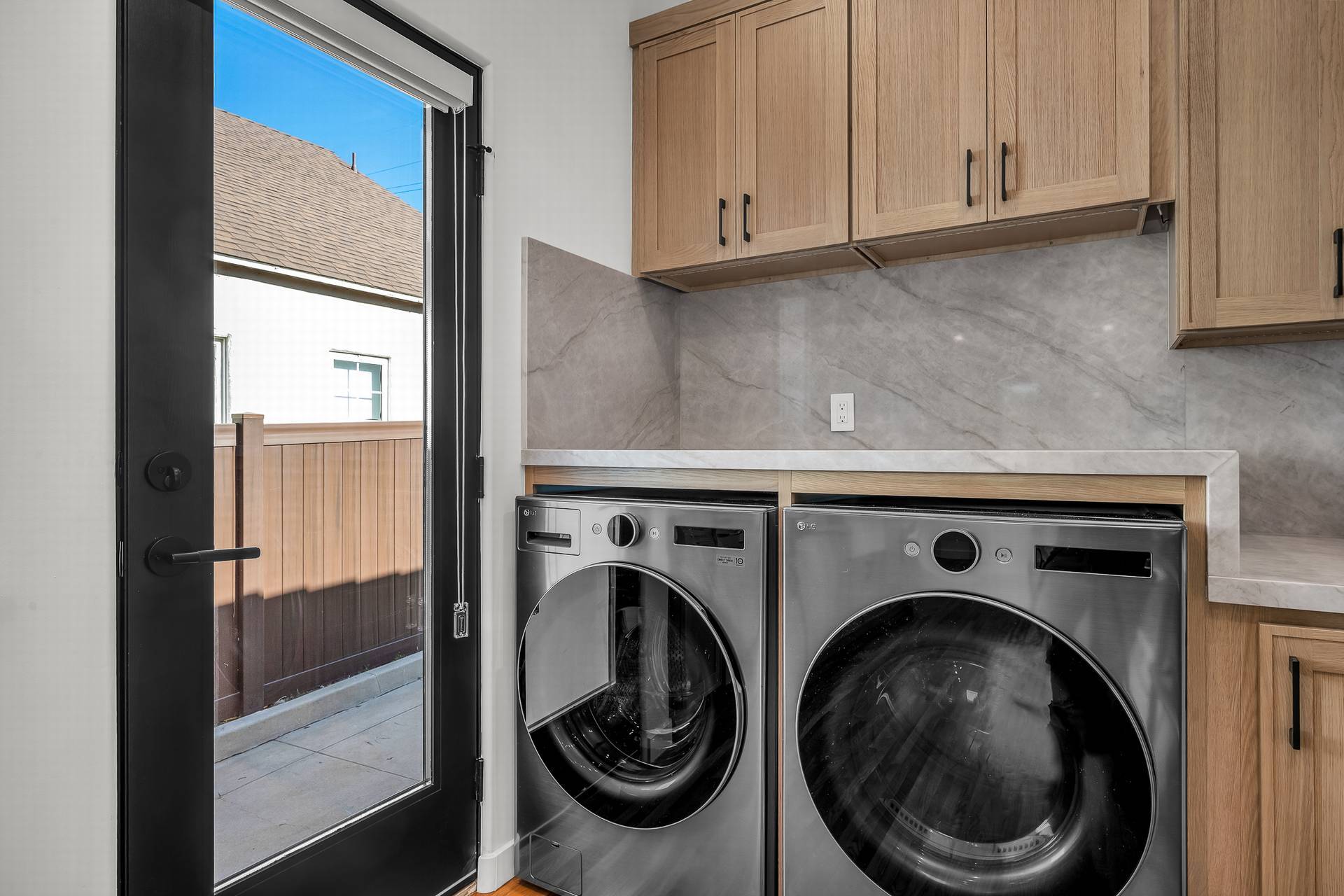 Building Photo - 920 S Spaulding Ave