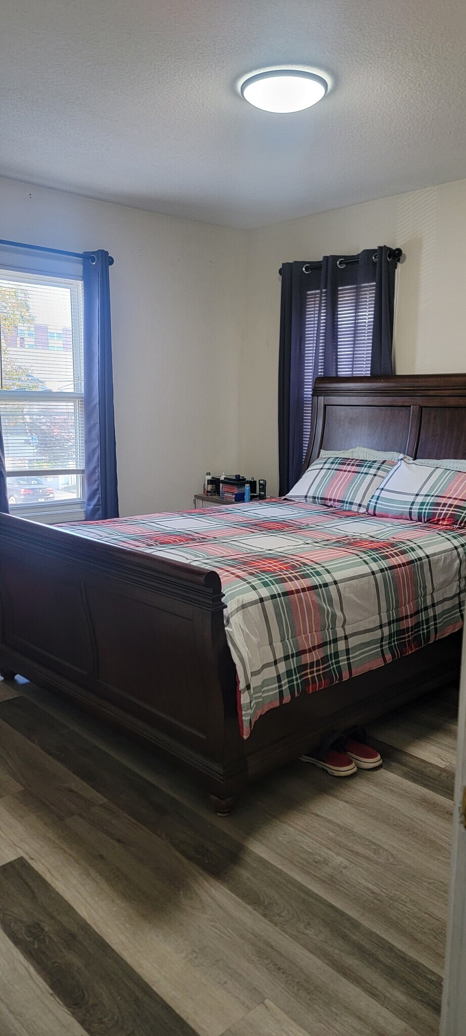 Building Photo - 282 Allen St