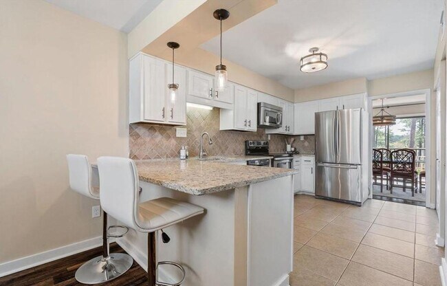 Building Photo - 102 Cambrian Way