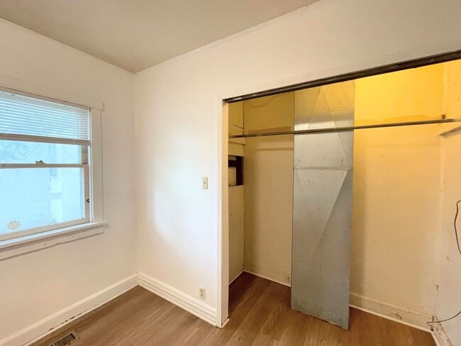 Building Photo - Cozy one bedroom home