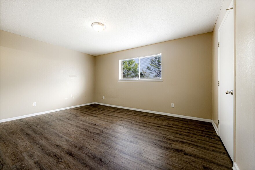 Interior Photo - The Summereast Apartments