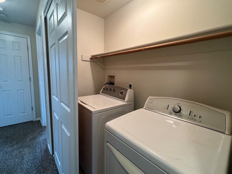 Building Photo - 1041 8th Ave