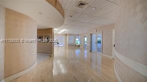 Building Photo - 20000 E Country Club Dr