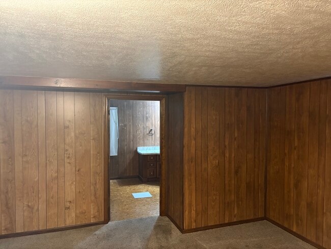 Building Photo - 14206 Grabill Rd