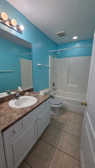 Building Photo - 2909 13th St SW