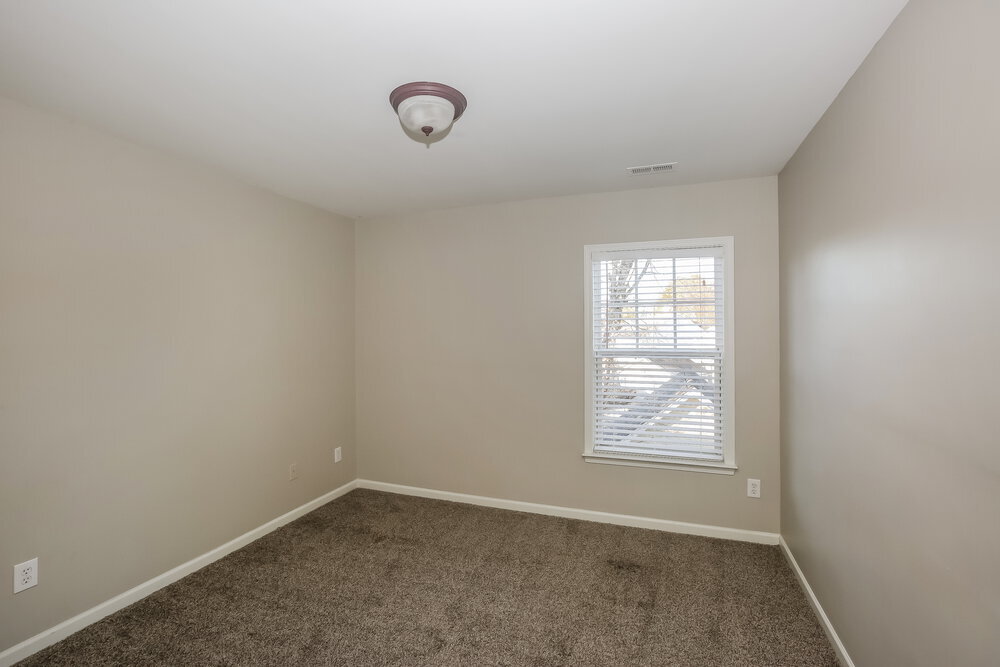 Building Photo - 15513 Crossing Gate Dr