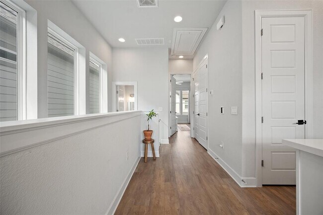 Building Photo - 13503 Ringold Cv