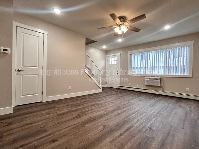 Building Photo - 2855 Taft Ave SW