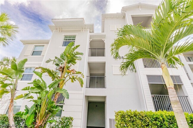 Building Photo - 6058 National Blvd