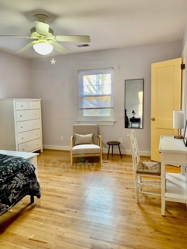 Building Photo - 213 Gordon St