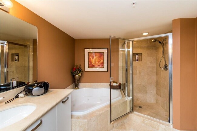 Building Photo - 2001 N Ocean Blvd