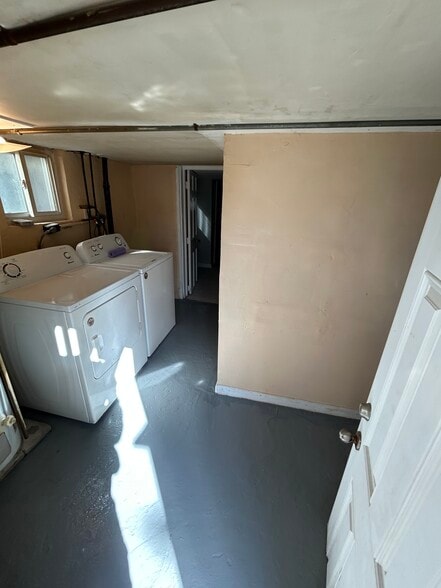 Laundry Room - 220 86th St