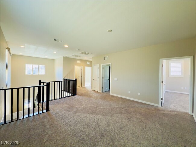 Building Photo - 2711 Evolutionary Ln