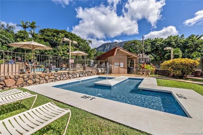 Building Photo - Breezy Fresh, Freshly Renovated 2/1 at Makaha Valley Plantation
