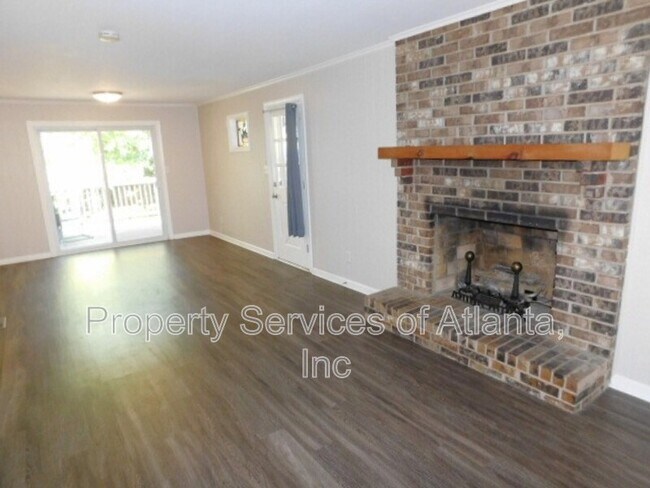 Building Photo - 188 Shawnee Trail SE