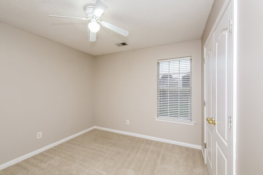 Building Photo - 11626 Mahogany Dr