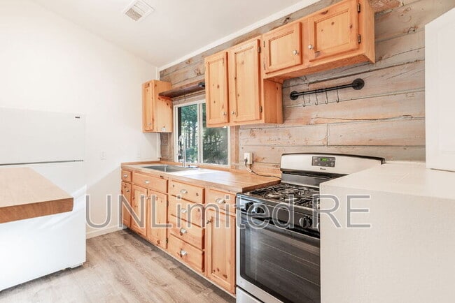 Building Photo - 4555 S Lake Mary Rd