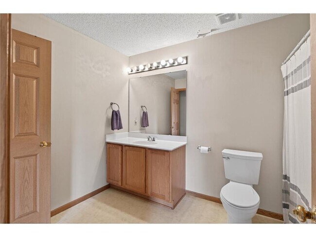 Building Photo - 8983 Sawgrass Glen N