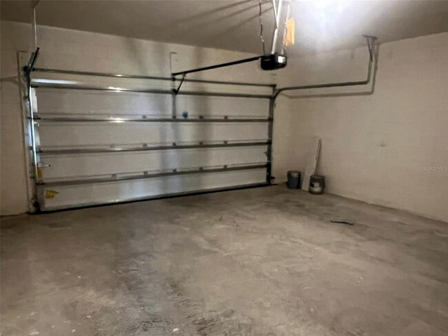 Building Photo - 318 Bracer Wy