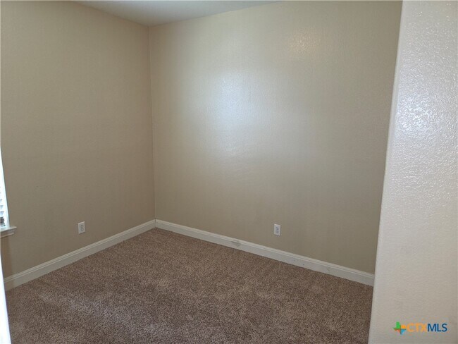 Building Photo - 716 Moon Shadow Ct