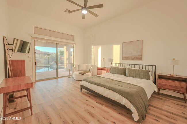 Building Photo - 40704 N Bell Meadow Trail