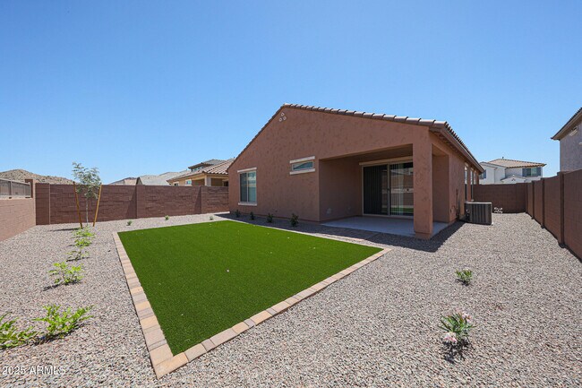 Building Photo - 7168 W Hedge Hog Pl