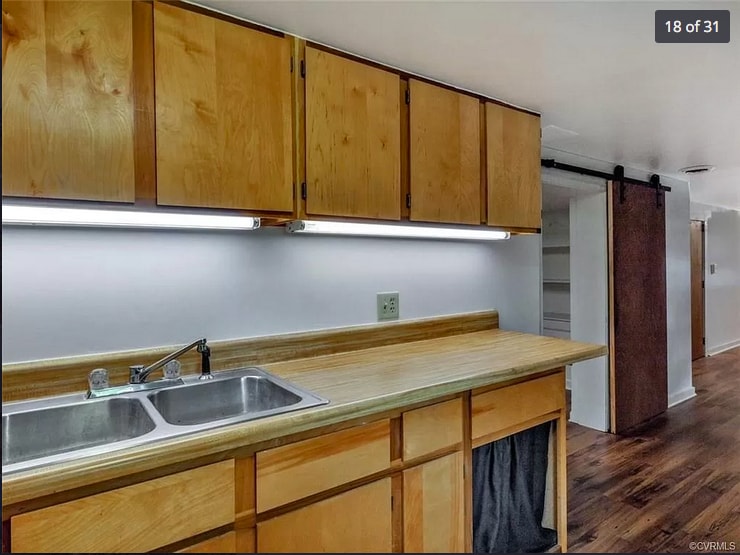 kitchen - 2105 Bambacus Rd