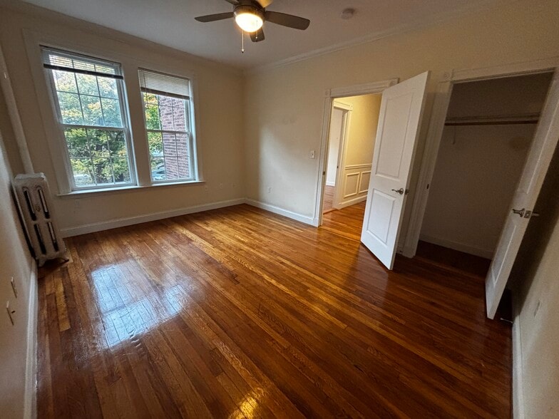 Building Photo - 18 Glenville Ave