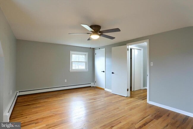 Building Photo - 685 Knight Rd