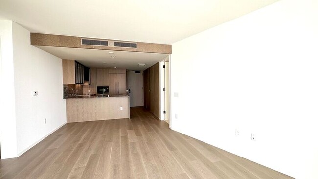 Building Photo - 1000 Auahi St