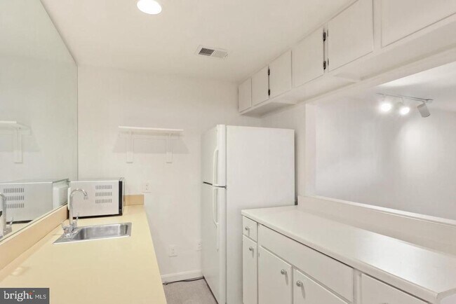 Building Photo - 1454 N Quinn St
