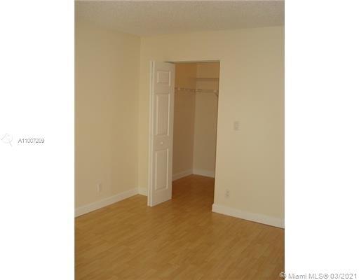 Building Photo - 17021 N Bay Rd