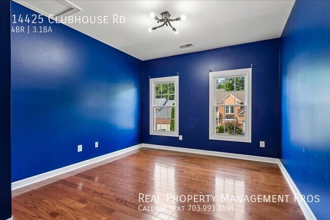 Building Photo - 14425 Clubhouse Rd