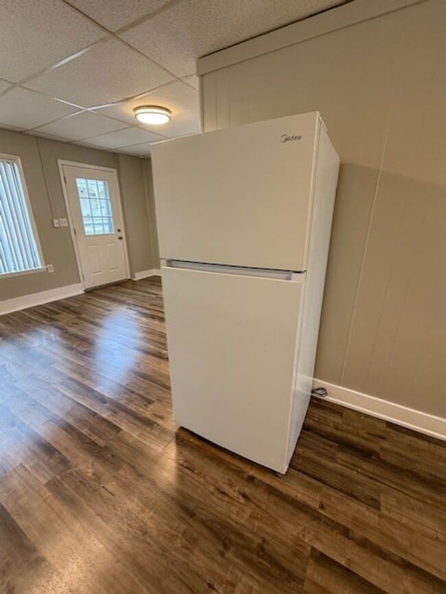 Building Photo - AVAILABLE NOW! 1 bedroom 1 bathroom apartment in Newport, PA